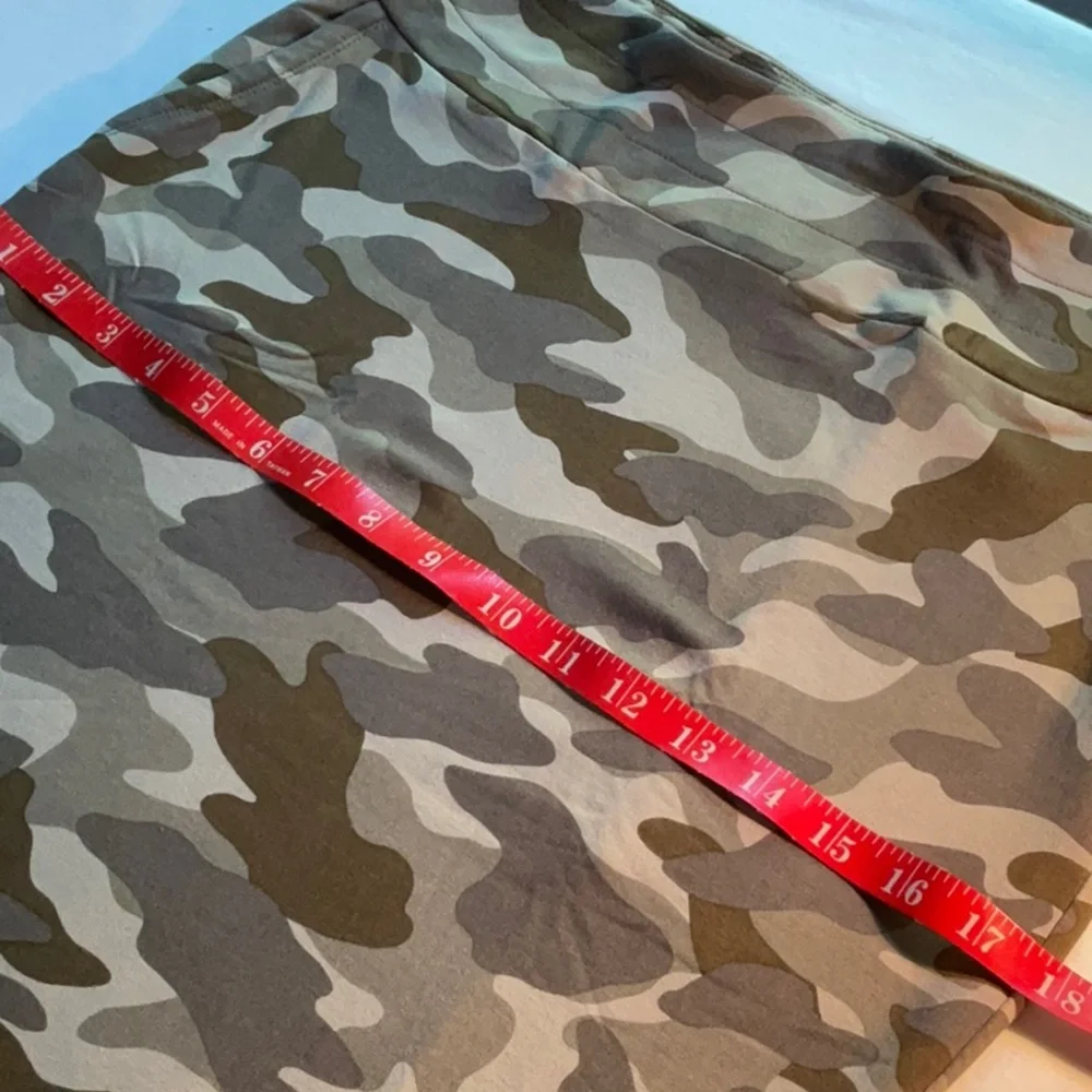 Camo Print Pencil Skirt LOGO Lounge by Lori Goldstein Stretch Knit Gray Olive